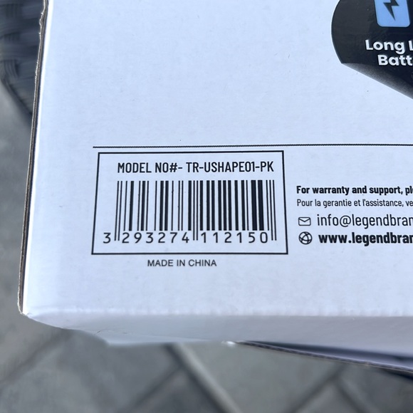 TRAKK WIRELESS MASSAGE TRAVEL PILLOW - Picture 11 of 13